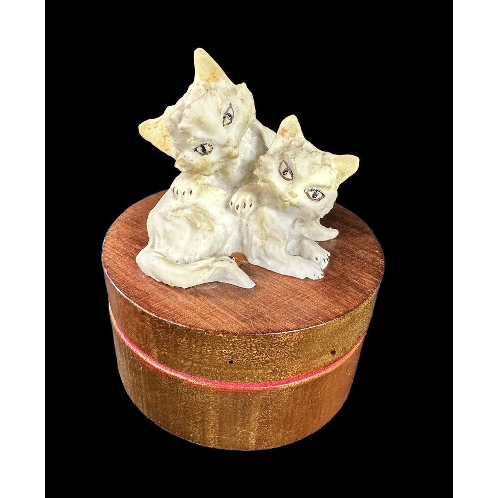 Vintage White Persian Cat Porcelain Figurines On Round Wood Trinket Box 4” x 3”